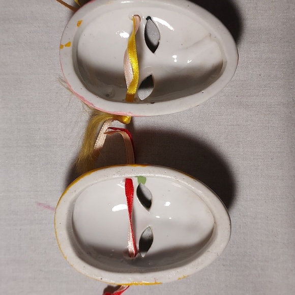 Vintage Hand Painted Carnival Face Masks Ceramic Set of 4 - Picture 6 of 9